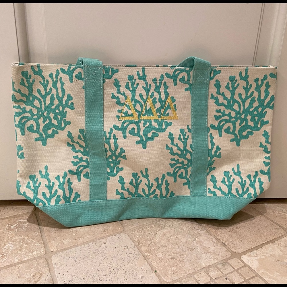 🆕 W/ TAGS Tri Delta Tote Bag